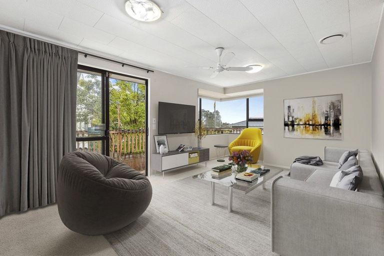 Photo of property in 201 Glengarry Road, Glen Eden, Auckland, 0602