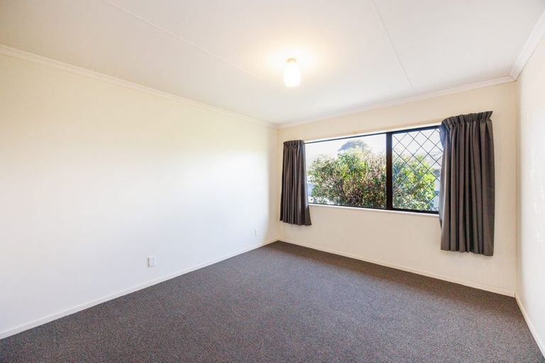 Photo of property in 5 Edgecombe Court, Roslyn, Palmerston North, 4414