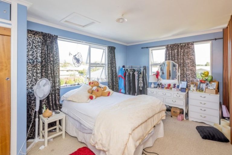 Photo of property in 99 Queen Street West, Levin, 5510