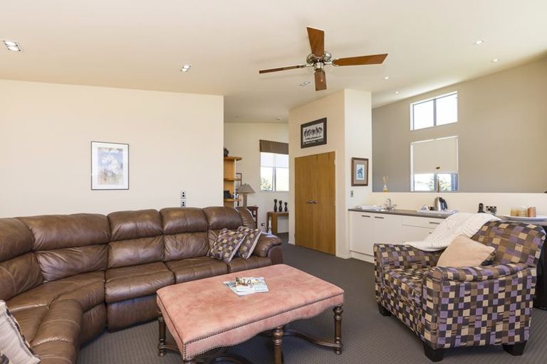 Photo of property in 26 Taumata Road, Omaha, Warkworth, 0986