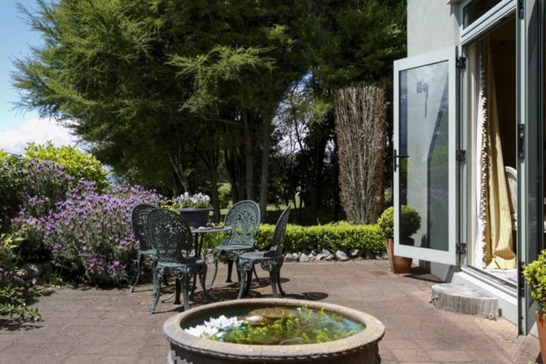 Photo of property in 11 Glen Mohr, Acacia Bay, Taupo, 3385