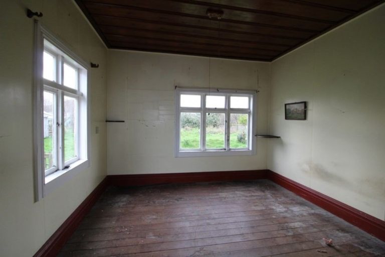 Photo of property in 5 Alexander Street, Ohingaiti, Hunterville, 4785