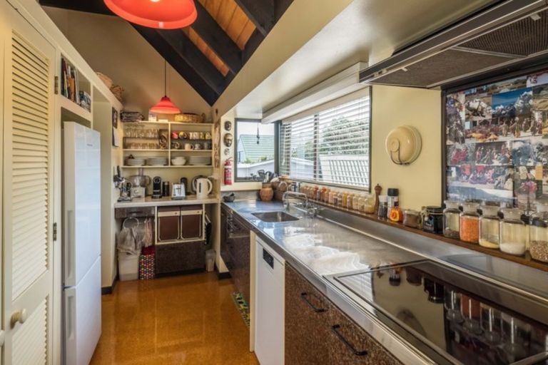 Photo of property in 10 Virginia Grove, Brooklyn, Wellington, 6021