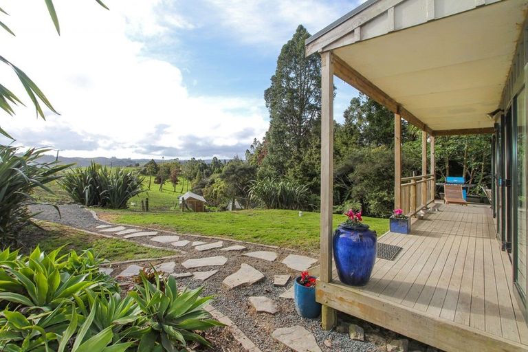 Photo of property in 493 Haruru Road, Kaukapakapa, 0873