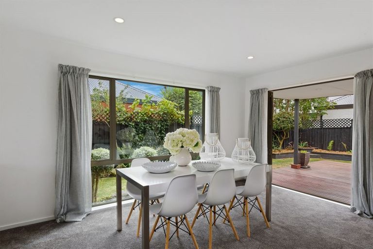 Photo of property in 130 Wairakei Road, Bryndwr, Christchurch, 8053