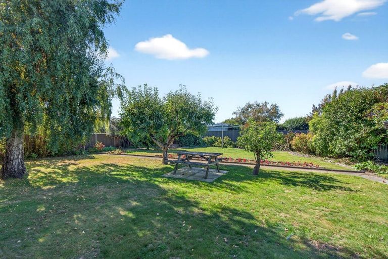 Photo of property in 30 Victoria Street, Carterton, 5713