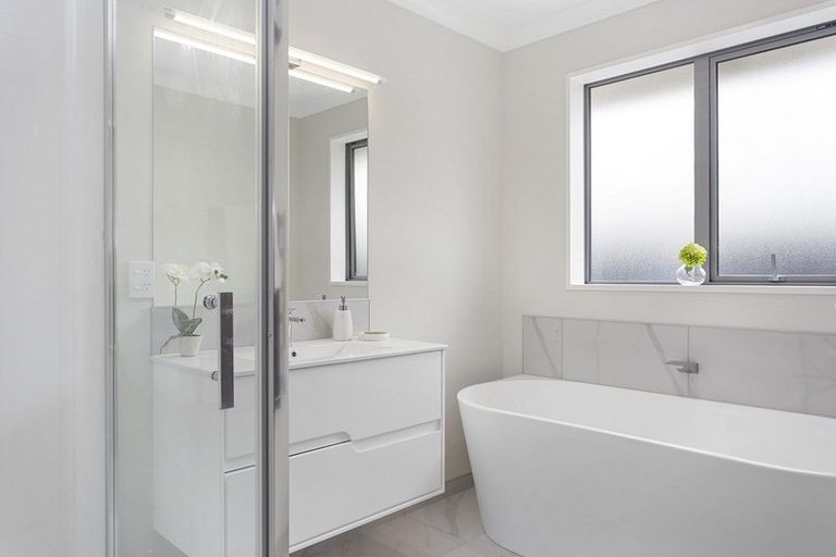 Photo of property in 15 Saint James Place, Rangiora, 7400