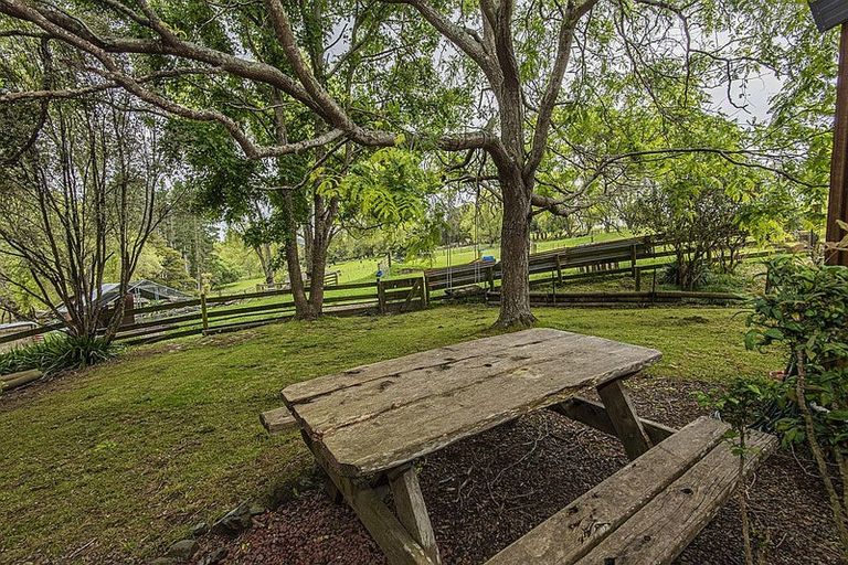 Photo of property in 9 Bickerstaffe Road, Maungaturoto, 0520