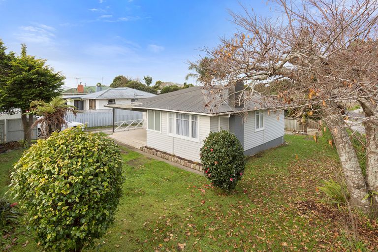 Photo of property in 484 Fraser Street, Parkvale, Tauranga, 3112