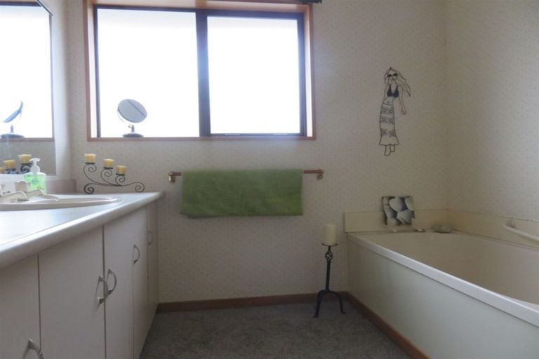 Photo of property in 11 Jollie Street, Geraldine, 7930