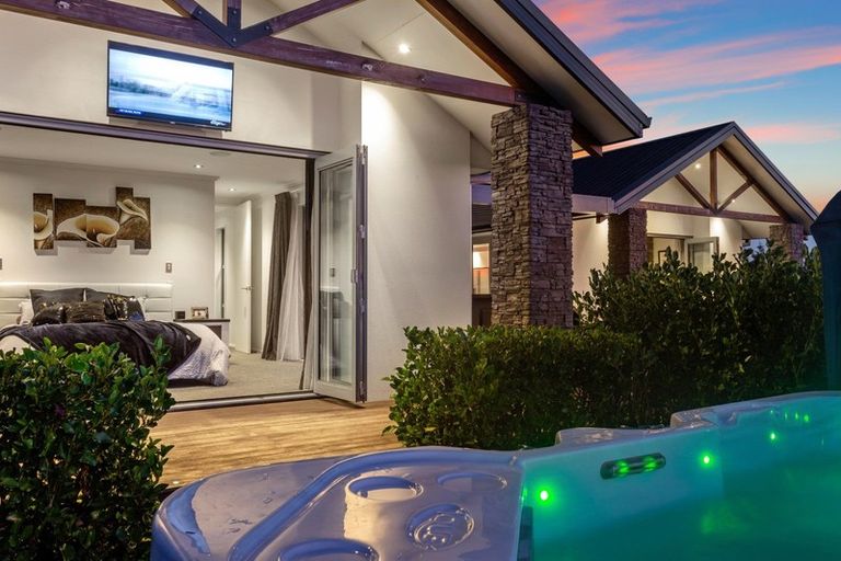 Photo of property in 72 Tupelo Place, Swannanoa, Rangiora, 7476