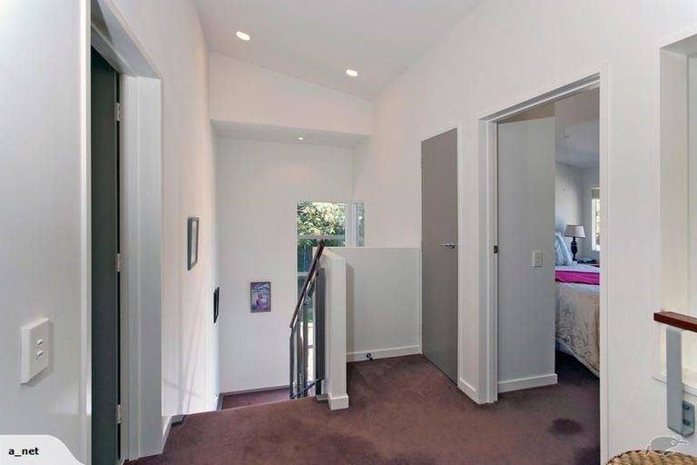 Photo of property in 94b Onslow Road, Khandallah, Wellington, 6035