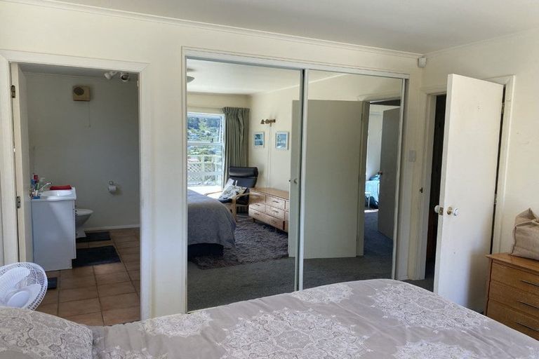 Photo of property in 15 Punjab Street, Khandallah, Wellington, 6035