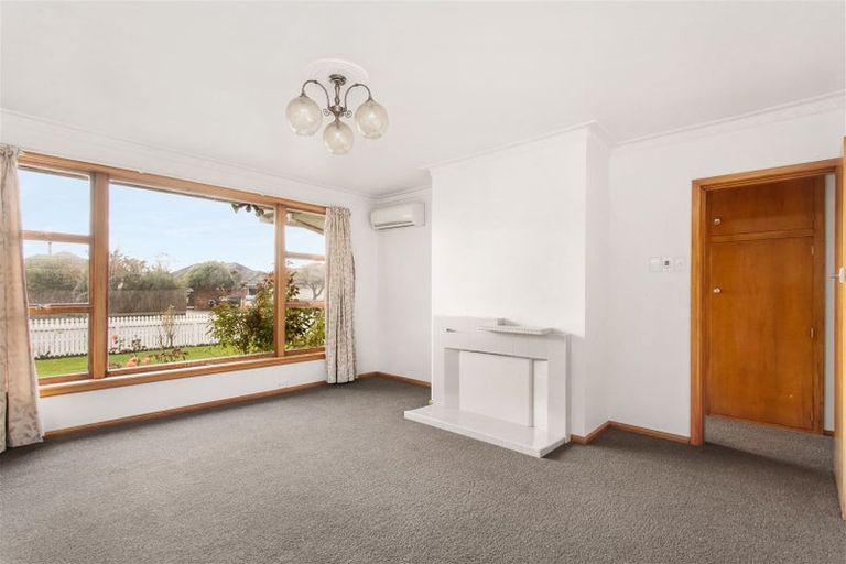 Photo of property in 1/301 Wairakei Road, Bryndwr, Christchurch, 8053