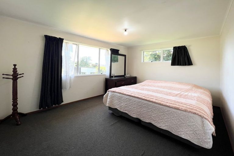 Photo of property in 80 Salamanca Road, Sunnynook, Auckland, 0620