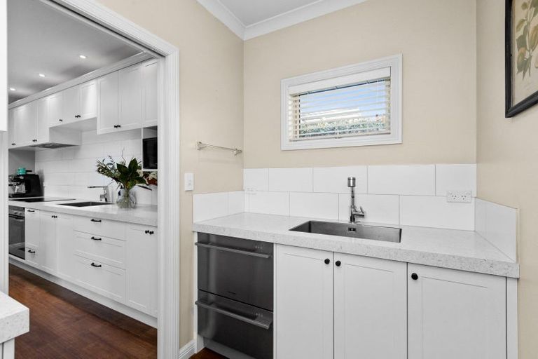 Photo of property in 23a Pembroke Street, Taradale, Napier, 4112