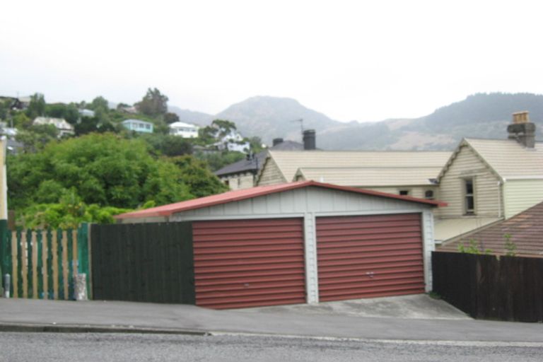 Photo of property in 4 Voelas Road, Lyttelton, 8082
