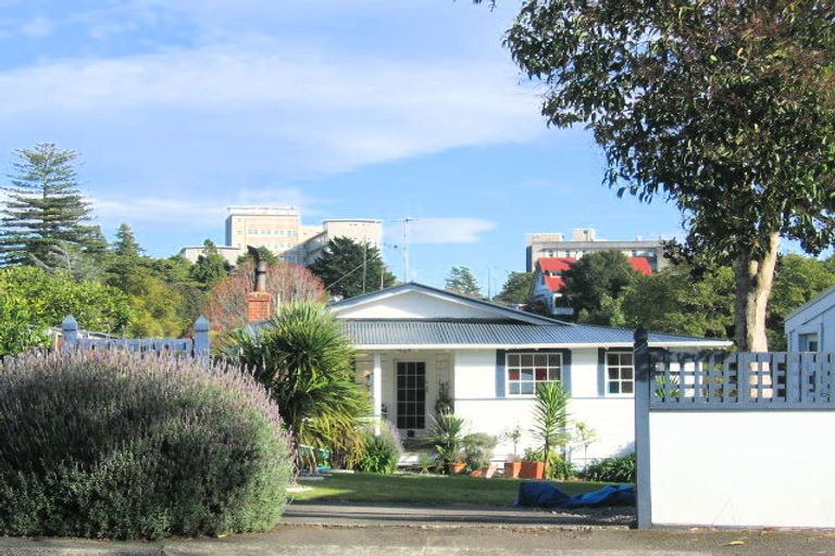 Photo of property in 4 Balquhidder Road, Hospital Hill, Napier, 4110