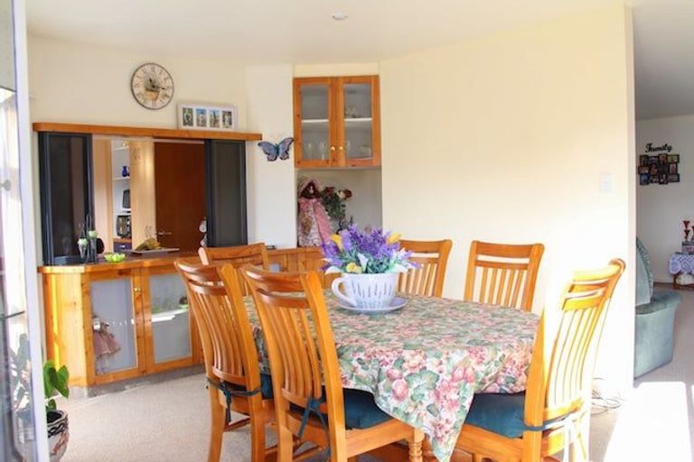 Photo of property in 55 Lowry Avenue, Redwood, Christchurch, 8051