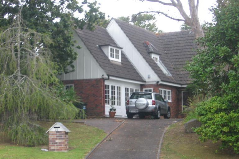 Photo of property in 25 Chequers Avenue, Glenfield, Auckland, 0629