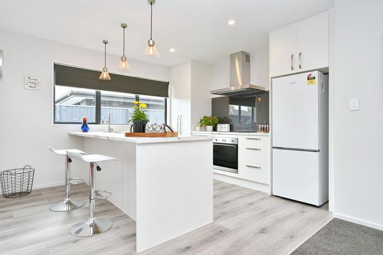 Photo of property in 20 Tara Crescent, Woodend, 7610