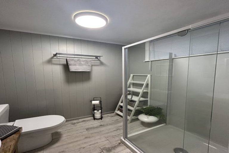 Photo of property in Avon Flats, 4/217 The Terrace, Wellington Central, Wellington, 6011