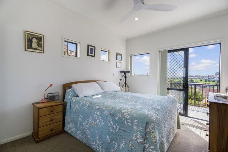 Photo of property in 12 Quarter Deck Lane, Gulf Harbour, Whangaparaoa, 0930