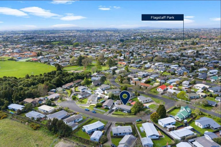 Photo of property in 4 Sequoia Place, Pukete, Hamilton, 3200