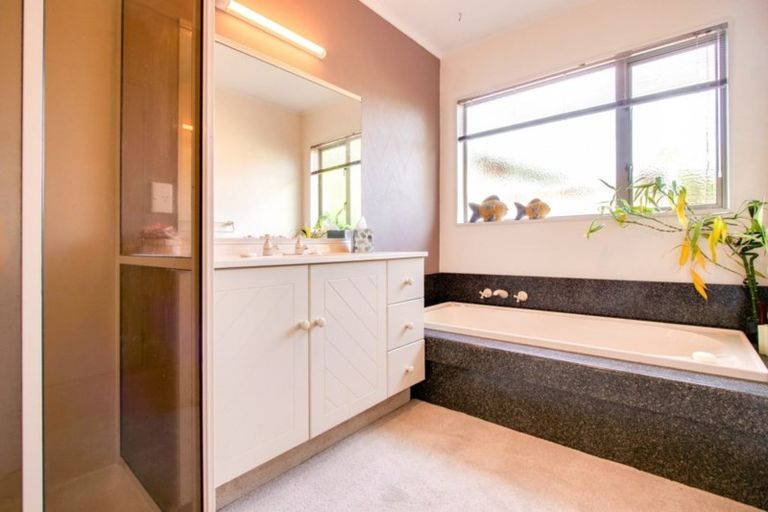 Photo of property in 3 Hyatt Grove, Greenmeadows, Napier, 4112