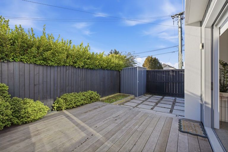 Photo of property in 1/51 Hills Road, Edgeware, Christchurch, 8013