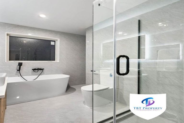 Photo of property in 17 Bushfield Drive, Flat Bush, Auckland, 2019