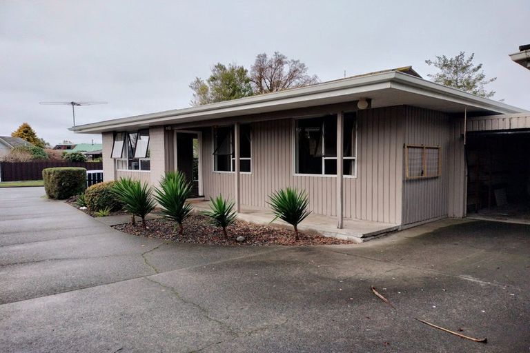 Photo of property in 1/21 Wyatt Place, Russley, Christchurch, 8042