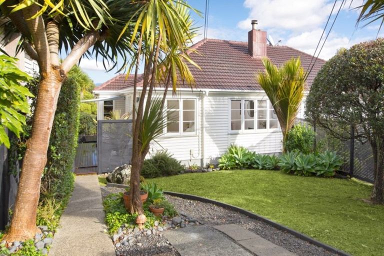 Photo of property in 36a Westmere Crescent, Westmere, Auckland, 1022