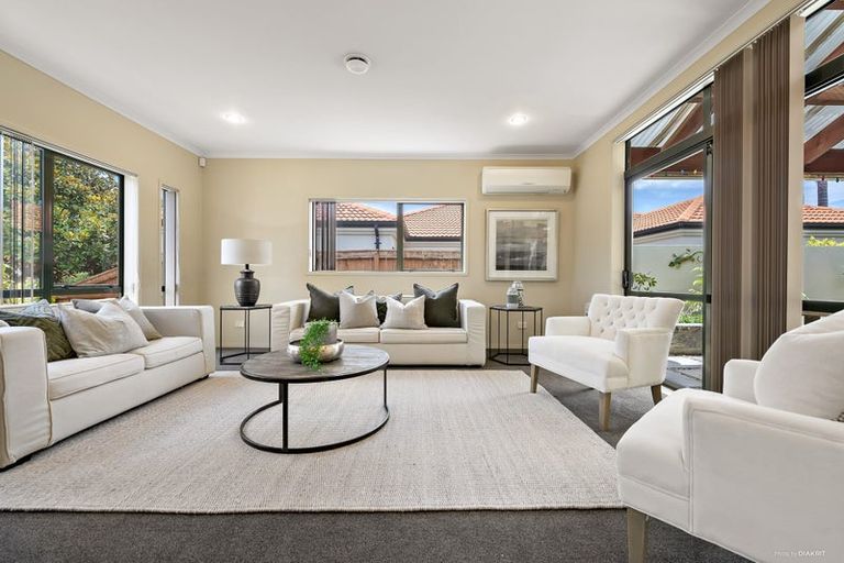 Photo of property in 12 Sheddings Lane, East Tamaki, Auckland, 2016