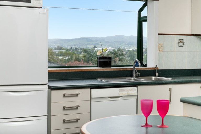 Photo of property in 2 Cambridge Road, Judea, Tauranga, 3110