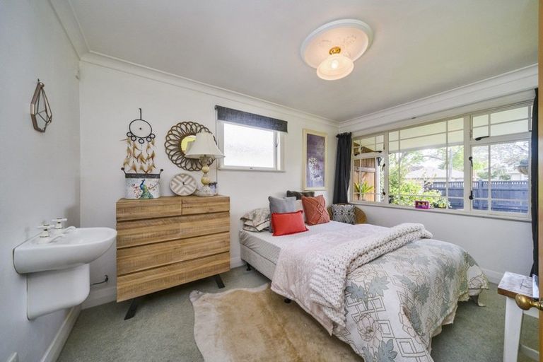 Photo of property in 57 Guy Avenue, Takaro, Palmerston North, 4410