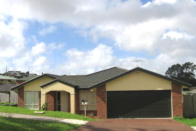 Photo of property in 13 San Pedro Place, Henderson, Auckland, 0612