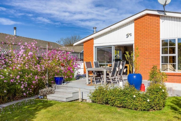 Photo of property in 24 Raxworthy Street, Ilam, Christchurch, 8041