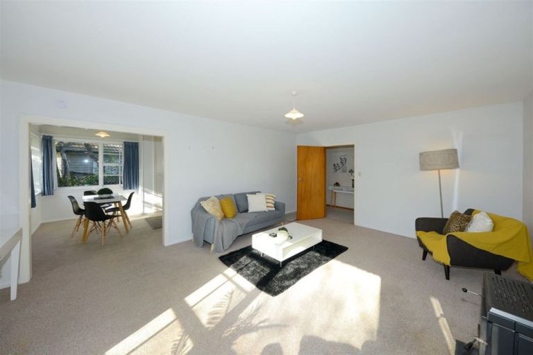 Photo of property in 27 Tuckers Road, Redwood, Christchurch, 8051