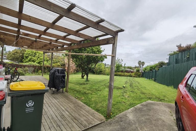 Photo of property in 194 Bleakhouse Road, Mellons Bay, Auckland, 2014