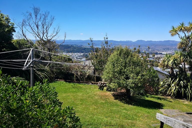 Photo of property in 44 Mitchell Street, Brooklyn, Wellington, 6021