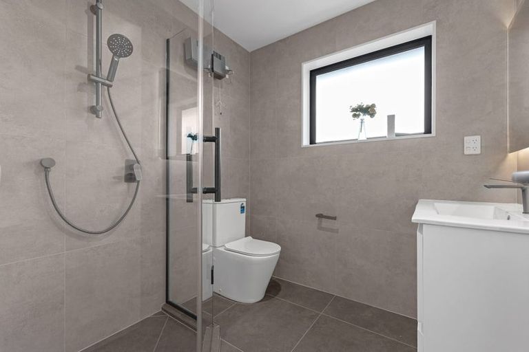 Photo of property in 19 Paihere Street, Huapai, Kumeu, 0810