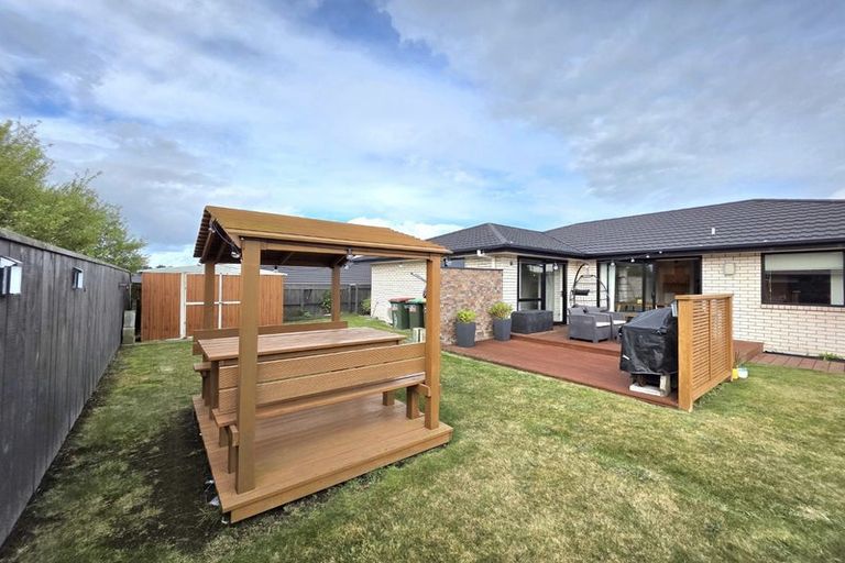 Photo of property in 35 Keene Drive, Bell Block, New Plymouth, 4312