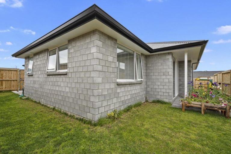 Photo of property in 18 Lomay Place, Te Puke, 3119