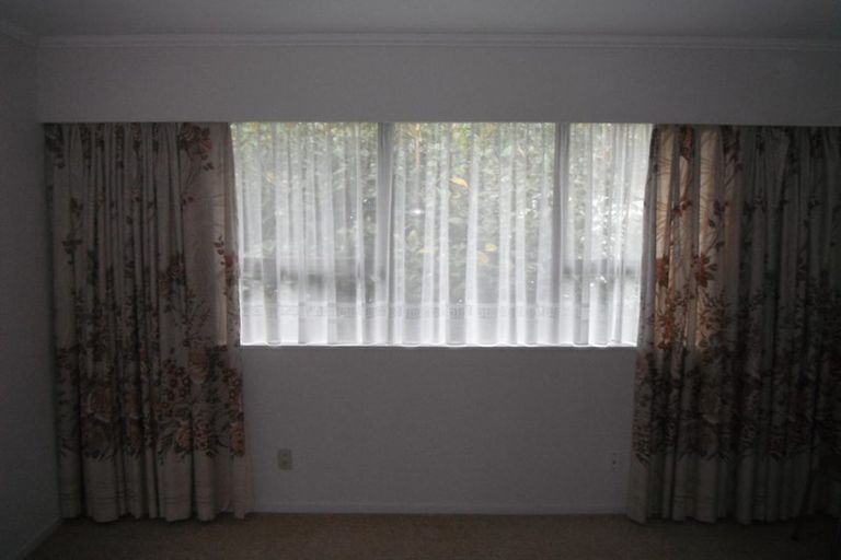 Photo of property in 44 Saint Ronans Avenue, Waterloo, Lower Hutt, 5011