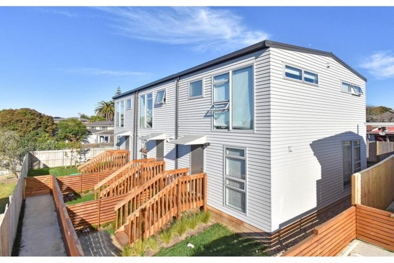 Photo of property in 8b Totara Road, Manurewa, Auckland, 2102