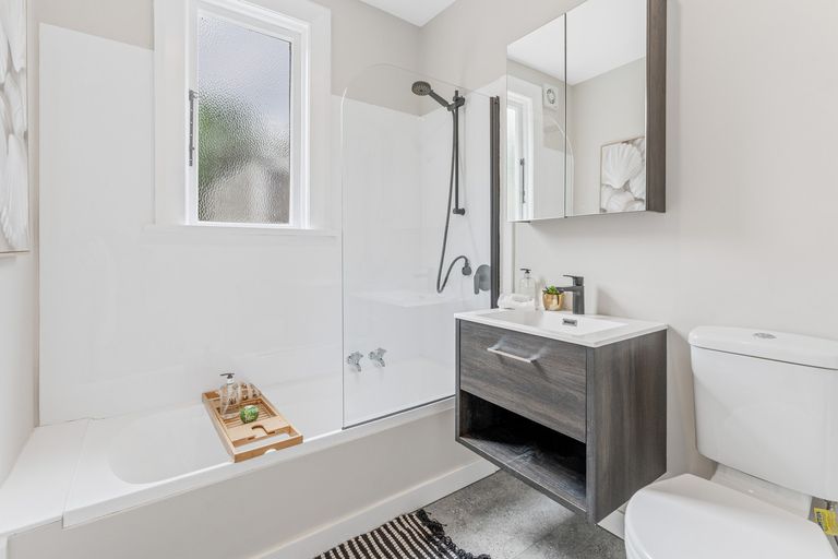 Photo of property in 95 Glen Road, The Glen, Dunedin, 9011