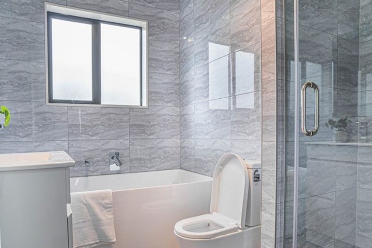 Photo of property in 43a Catkin Crescent, Papatoetoe, Auckland, 2025