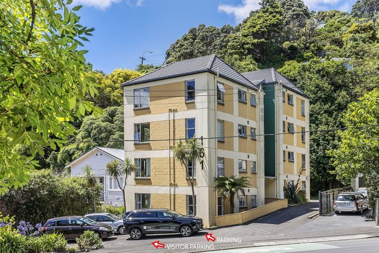 Photo of property in 1/161 Glenmore Street, Kelburn, Wellington, 6012