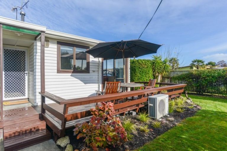 Photo of property in 84 Ferry Road, Clive, 4102